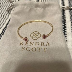 Kendra Scott bracelet